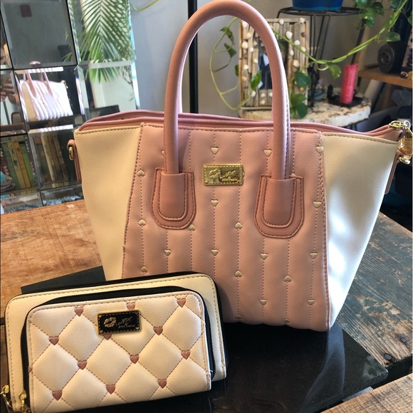 Betsey Johnson Handbags - 💕 Betsey Johnson Set